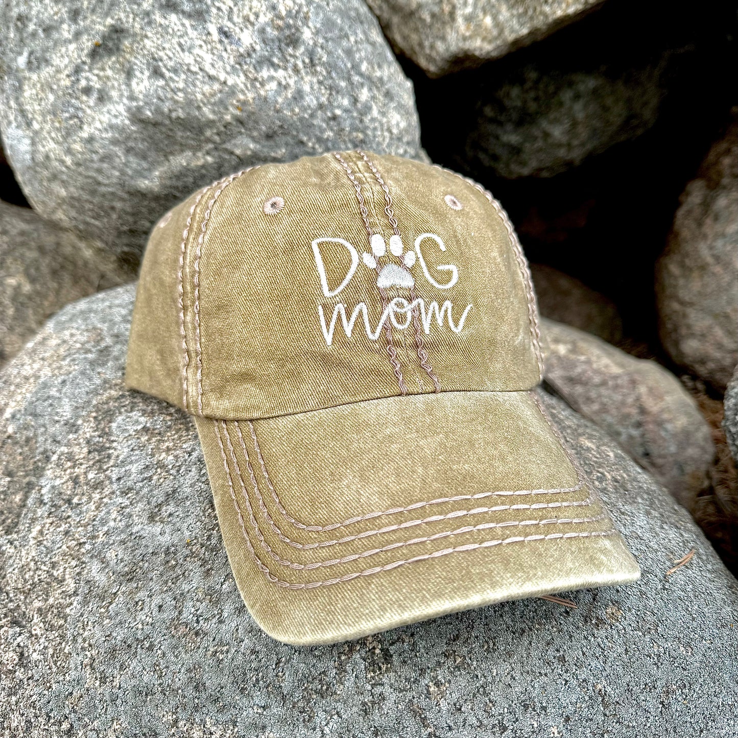 Dog Mom Baseball Cap